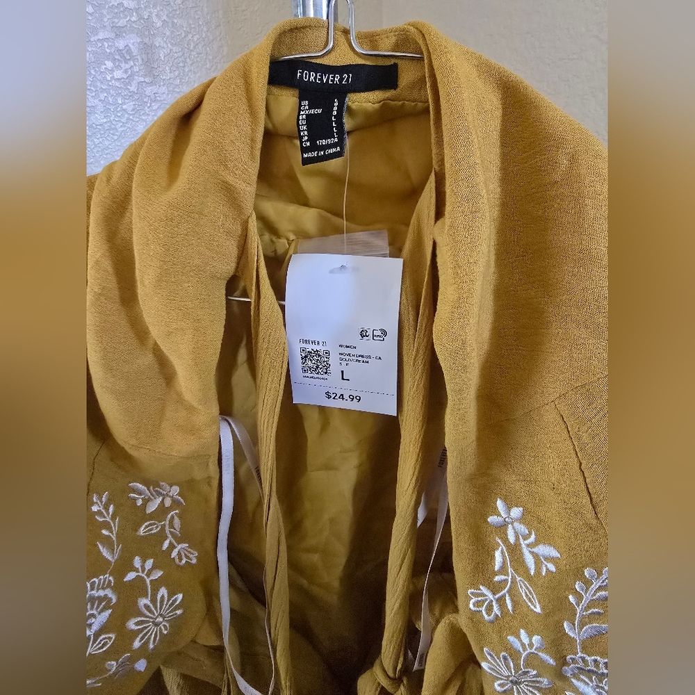 Forever 21 BoHo Short Sleeve Dress Brand New With Tags - Picture 3 of 3
